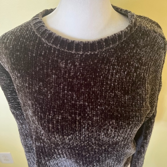 Jennyfer Cozy Gray Sweater XS - Picture 2 of 6
